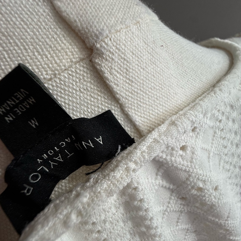 Ann Taylor Cream Textured Coastal Grandmother Top - Picture 3 of 3